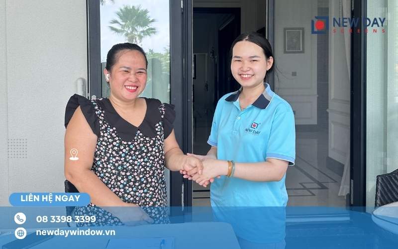 cua-luoi-cuon-inox-tang-hinh-nhap-khau